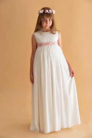 Vestido de comunión Uralde en gasa blanca con fajín rosa